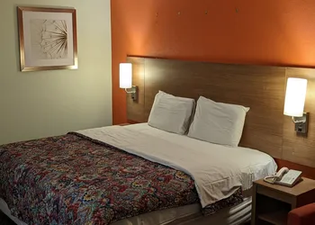 Budget Host Inn hotel thumbnail 3