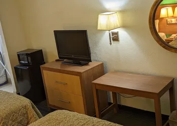 Budget Host Inn hotel thumbnail 4