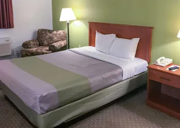 Motel 6 Bloomsburg, PA hotel thumbnail 5