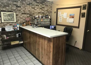 Budget Host Village Inn hotel thumbnail 2