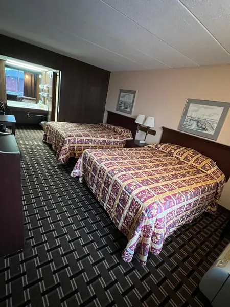 Budget Host Village Inn hotel detail image 6