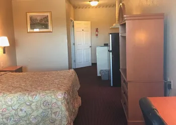 Day N Night Inn hotel thumbnail 4