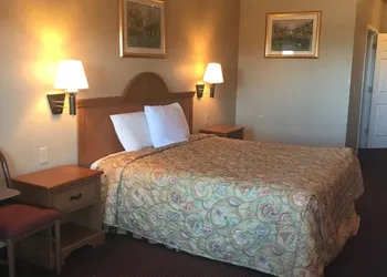 Day N Night Inn hotel thumbnail 6