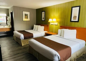 Sparta Inn hotel thumbnail 4