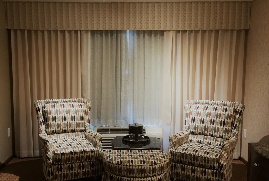 Town & Country Inn and Suites hotel detail image 6
