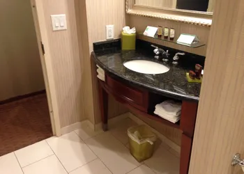 Town & Country Inn and Suites hotel thumbnail 8