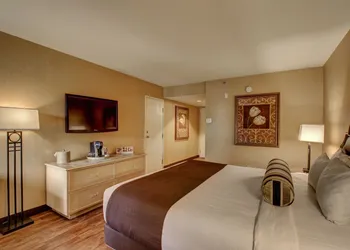 Golden Nugget Laughlin hotel thumbnail 4