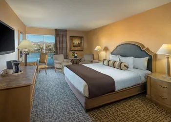 Golden Nugget Laughlin hotel thumbnail 6