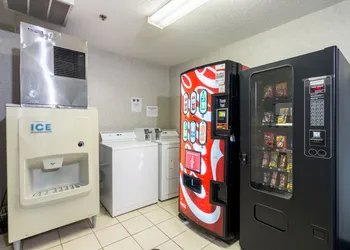 Quality Express Inn & Suites hotel thumbnail 7