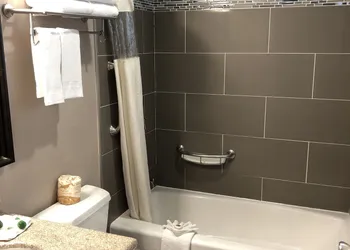 Alamo Inn & Suites hotel thumbnail 5
