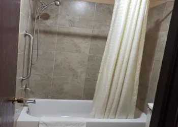 Executive Inn Woodward hotel thumbnail 6
