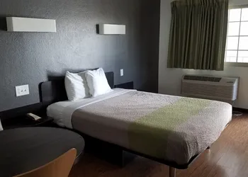 Studio 6 Fairfield, CA - Napa Valley hotel thumbnail 4