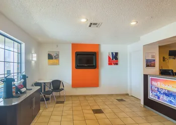Motel 6 Lawton, OK hotel thumbnail 3