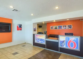 Motel 6 Lawton, OK hotel thumbnail 4