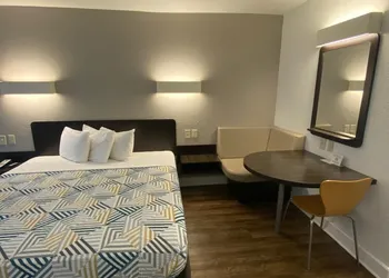 Motel 6 Manchester, TN hotel thumbnail 6