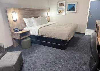 Quality Inn Ponca City hotel thumbnail 6