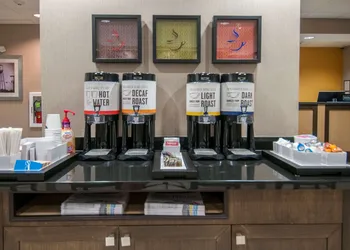 Hampton Inn Hernando hotel thumbnail 6