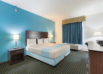 Budget Inn and Suites hotel thumbnail 6