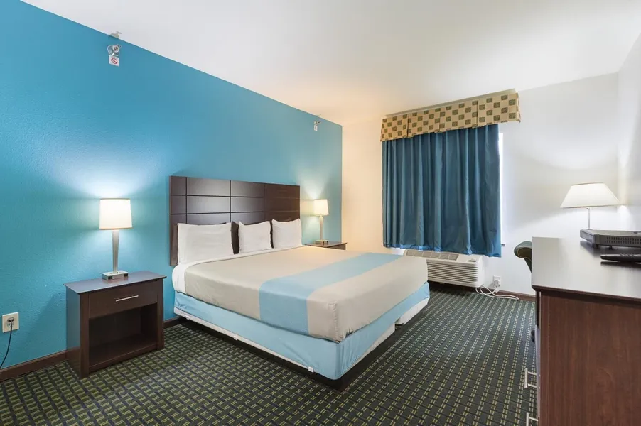 Budget Inn and Suites hotel detail image 6