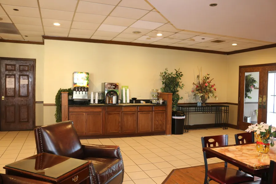 Econo Lodge Inn & Suites Norton - Wise South hotel detail image 2