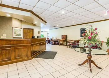 Econo Lodge Inn & Suites Norton - Wise South hotel thumbnail 5