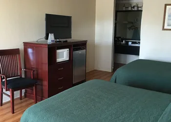 Quality Inn & Suites Fife Seattle hotel thumbnail 6