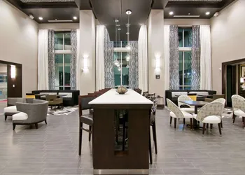 Hampton Inn & Suites Bellevue Downtown-Seattle hotel thumbnail 3