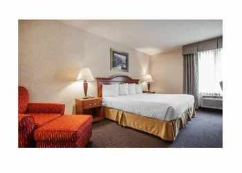 Quality Inn Edison-New Brunswick hotel thumbnail 5