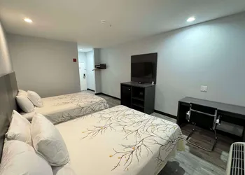 Americas Best Value Inn & Suites Haltom City Ft. Worth hotel thumbnail 6