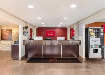 Red Roof Inn Albuquerque - Midtown hotel thumbnail 2