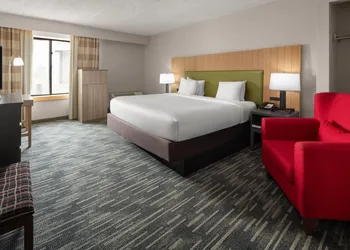 Wingate by Wyndham Lincoln Airport East I-80 hotel thumbnail 7