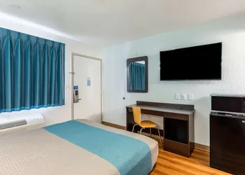 Motel 6 Valdosta, GA - University hotel thumbnail 4