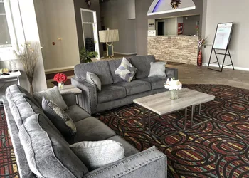 HomeTown Inn & Suites hotel thumbnail 2