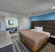 Travelodge by Wyndham Fullerton Near Anaheim hotel detail image 3