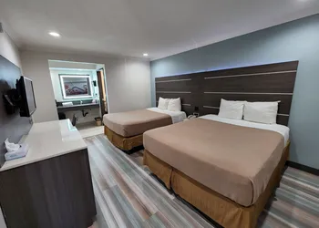 Travelodge by Wyndham Fullerton Near Anaheim hotel thumbnail 5