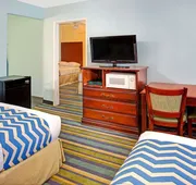 Travelodge by Wyndham Bishop hotel detail image 3