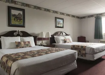 Bird in Hand Family Inn hotel thumbnail 3