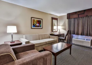 Tuscany Suites & Casino hotel thumbnail 3