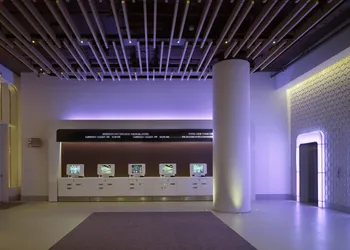 YOTEL New York Times Square hotel thumbnail 2