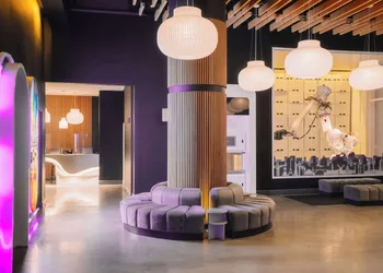 YOTEL New York Times Square hotel thumbnail 3