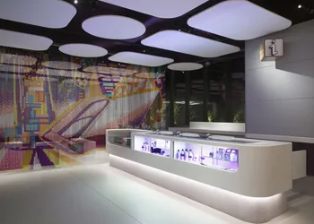 YOTEL New York Times Square hotel thumbnail 4