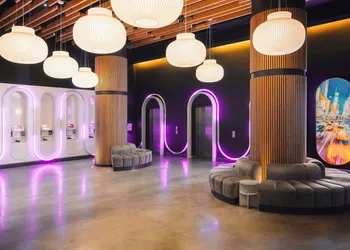 YOTEL New York Times Square hotel thumbnail 6