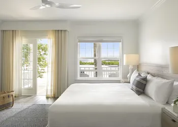 Parrot Key Hotel & Villas hotel thumbnail 5