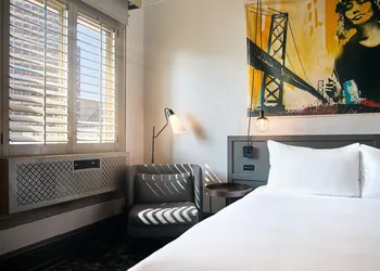 The Barnes San Francisco, Tapestry Collection by Hilton hotel thumbnail 8