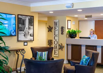 Dana Point Marina Inn hotel thumbnail 2