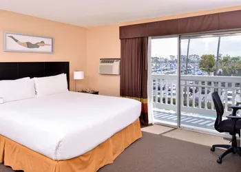 Dana Point Marina Inn hotel thumbnail 6
