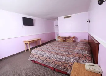 Meadowbrook Motor Lodge hotel thumbnail 2