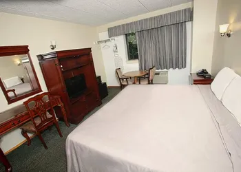 Meadowbrook Motor Lodge hotel thumbnail 8
