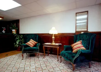 Country Hearth Inn & Suites Marietta hotel thumbnail 3