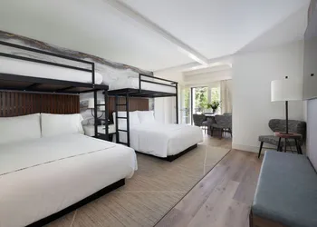 Sitzmark Vail hotel thumbnail 6